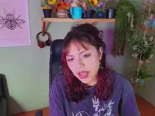 Littlelua's Live Sex Cam Show
