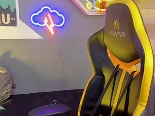 Littlelua's Live Sex Cam Show