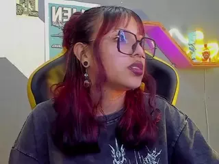 Littlelua's Live Sex Cam Show