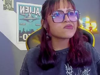 Littlelua's Live Sex Cam Show