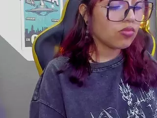 Littlelua's Live Sex Cam Show