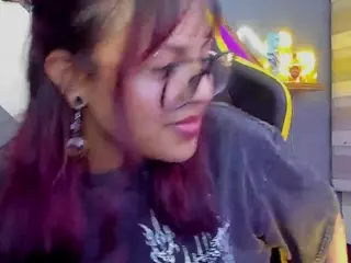 Littlelua's Live Sex Cam Show