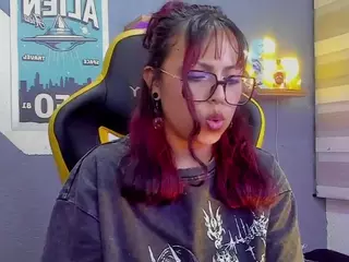 Littlelua's Live Sex Cam Show