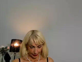 CrystalSexy's Live Sex Cam Show