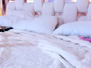 hazel-ross-tcw's Live Sex Cam Show