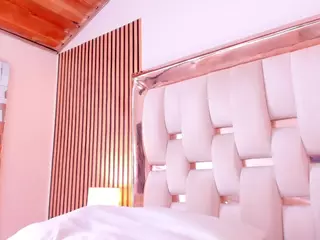 hazel-ross-tcw's Live Sex Cam Show