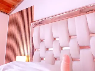 hazel-ross-tcw's Live Sex Cam Show