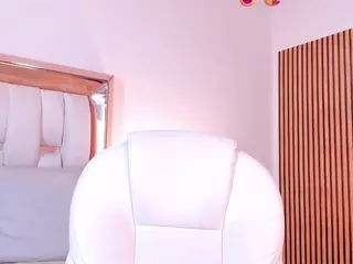 hazel-ross-tcw's Live Sex Cam Show