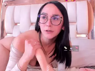 hazel-ross-tcw's Live Sex Cam Show