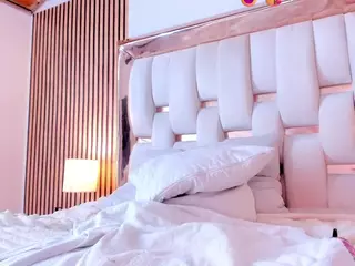hazel-ross-tcw's Live Sex Cam Show