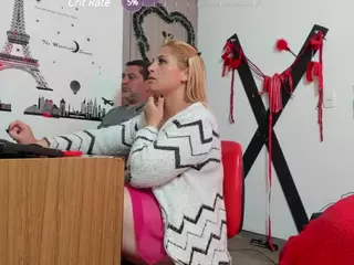 Hotandfierylatinos2024's Live Sex Cam Show