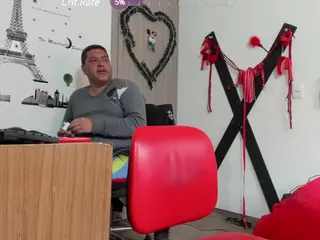 Hotandfierylatinos2024's Live Sex Cam Show