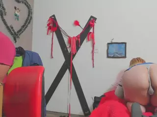 Hotandfierylatinos2024's Live Sex Cam Show