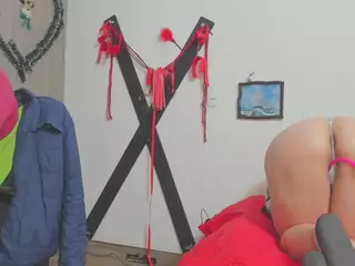 Hotandfierylatinos2024's Live Sex Cam Show