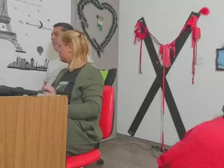 Hotandfierylatinos2024's Live Sex Cam Show