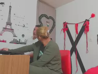 Hotandfierylatinos2024's Live Sex Cam Show