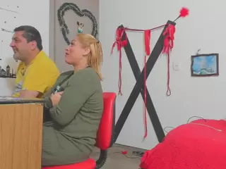 Hotandfierylatinos2024's Live Sex Cam Show