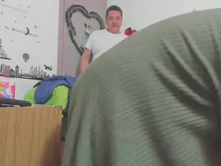 Hotandfierylatinos2024's Live Sex Cam Show