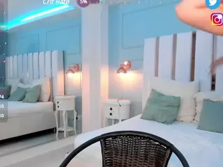 gabi-bunny's Live Sex Cam Show