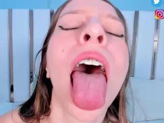 gabi-bunny's Live Sex Cam Show