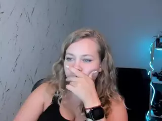 Holly95love's Live Sex Cam Show