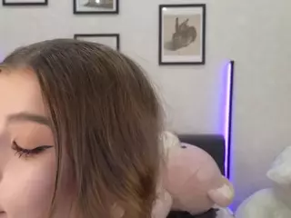 Jenie-Fire's Live Sex Cam Show