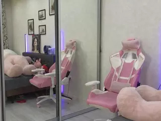 Jenie-Fire's Live Sex Cam Show