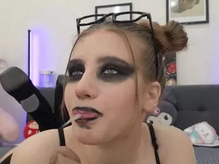 Jenie-Fire's Live Sex Cam Show