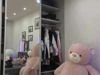 Jenie-Fire's Live Sex Cam Show