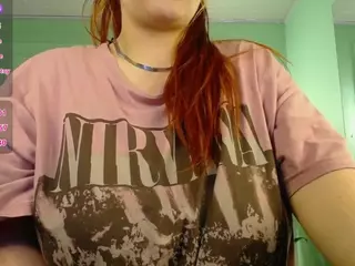 LAYNABIGBOOBS's Live Sex Cam Show