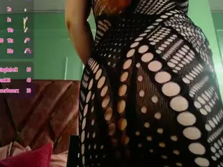LAYNABIGBOOBS's Live Sex Cam Show