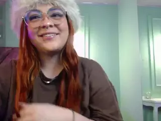 LaynaFuckBoobs's Live Sex Cam Show