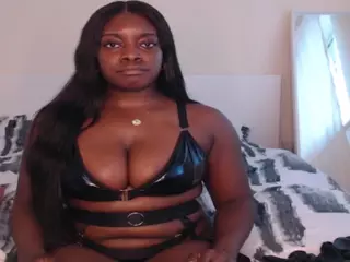Queen Amara's Live Sex Cam Show