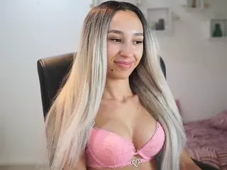 AmaiLiuu's Live Sex Cam Show