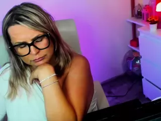 DianaGoddess87's Live Sex Cam Show