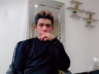 leo-andmilly's Live Sex Cam Show