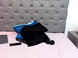Saraah-Cooper's Live Sex Cam Show
