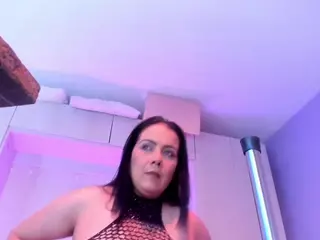 AlicePipper's Live Sex Cam Show