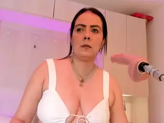 AlicePipper's Live Sex Cam Show