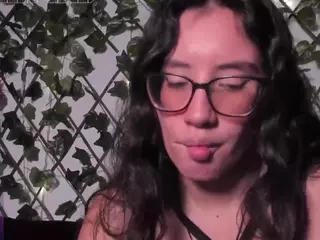 Coralinesanchez's Live Sex Cam Show
