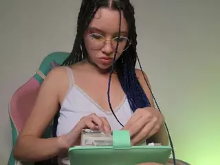 Wanda-Doll's Live Sex Cam Show