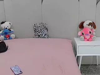 laurenth-19's Live Sex Cam Show