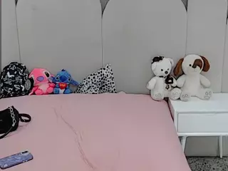 laurenth-19's Live Sex Cam Show
