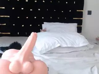 DominantEbony's Live Sex Cam Show
