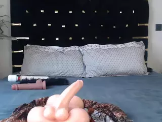 DominantEbony's Live Sex Cam Show