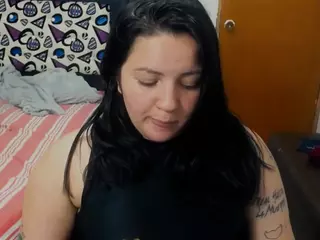 jullymessyy's Live Sex Cam Show