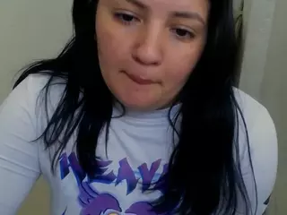 jullymessyy's Live Sex Cam Show