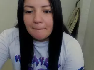 jullymessyy's Live Sex Cam Show