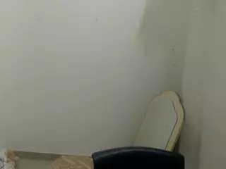 jullymessyy's Live Sex Cam Show