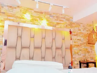 Ximena-Case's Live Sex Cam Show